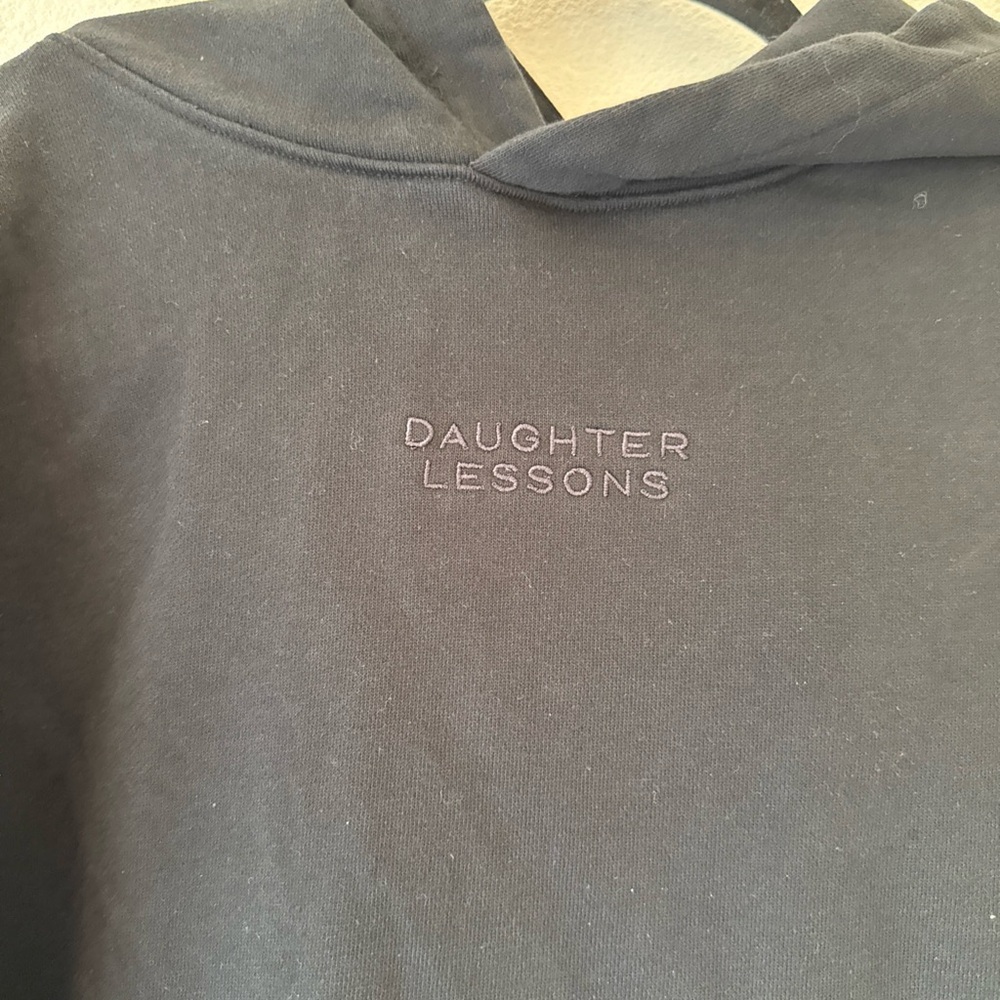 Daughter lessons, New York City, black logo cropped hoodie